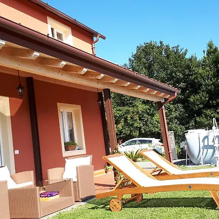 Casa Vacanza Alba Sarzana Exterior photo